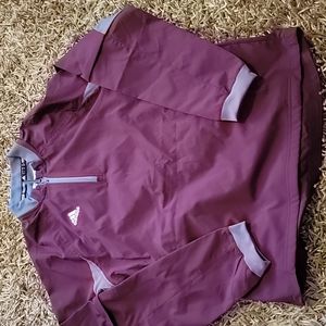 Men's Adidas Pullover with removable sleeves Size Small.